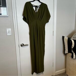 Elegant Olive Green V-Neck Jumpsuit